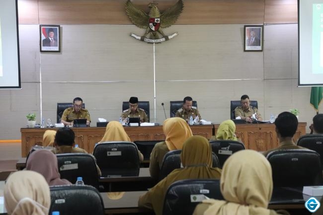 Standarisasi Layanan RSUD dan Puskesmas, Pemkab Madiun Genjot Evaluasi BLUD Semester 1