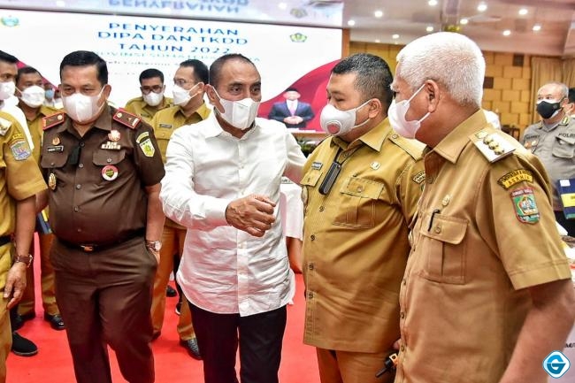 Gubsu Edy Rahmayadi Serahkan DIPA dan TKDD Tahun 2022 Provinsi Sumut