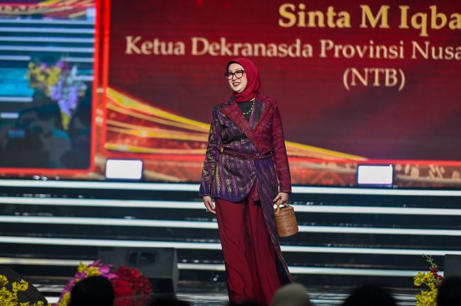 Satu Busana Sejuta Cerita: Wastra NTB Unjuk Pesona di Kriyanusa 2026