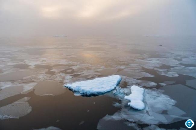 Matahari terbit di pagi hari di Arktika. (Foto: National Geographic)