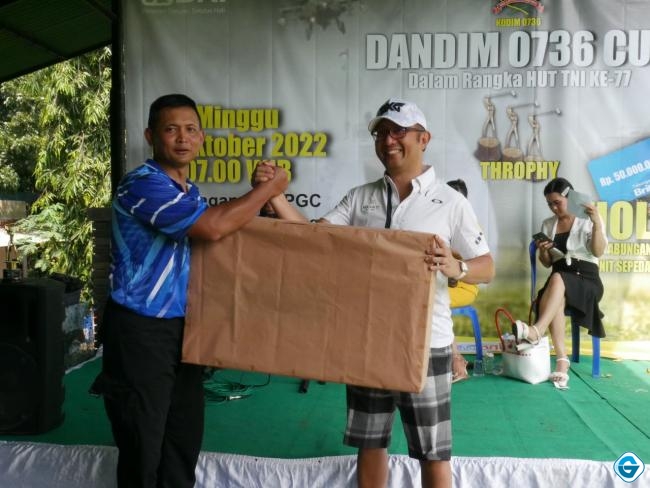 Dandim 0736/Batang membuka Turnamen Golf Dandim Cup 2022