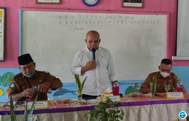 Pantau PTM di SDN 002 Batu Bayan, Ketua Komisi I DPRD Natuna Ingatkan Pentingnya Patuhi Prokes