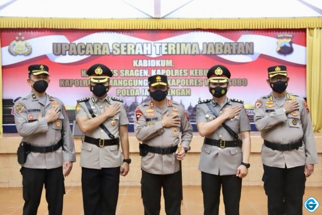 Kapolda Jateng Pimpin Sertijab Kabidkum Dan Empat Kapolres 