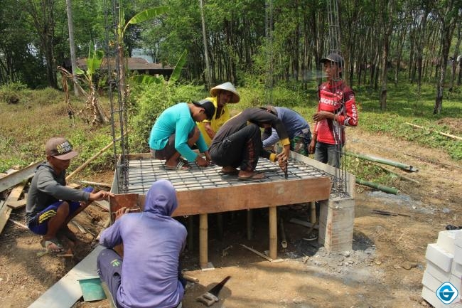 Pembangunan Pos Kamling Salah Satu Sasaran Fisik Program TNI TMMD Ke 118