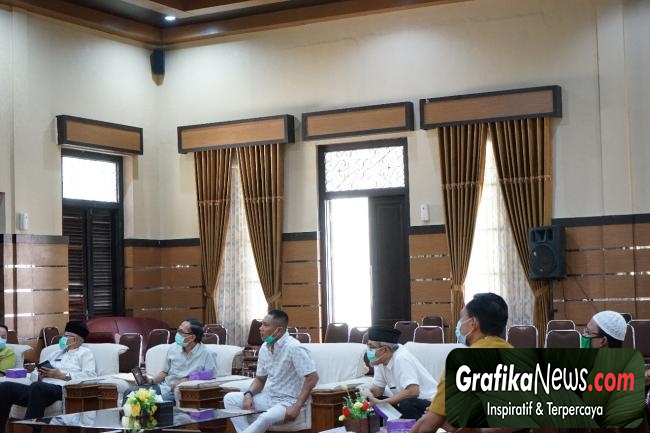 Suasana Persiapan lomba Inovasi Daerah di Pendopo Walikota Mataram