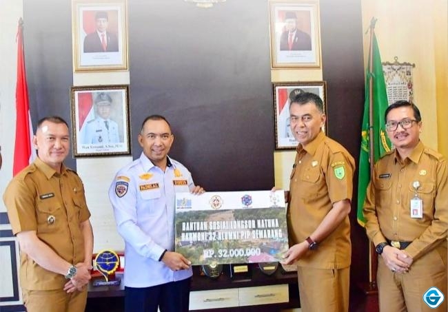 Alumni PIP Semarang Angkatan 32 Salurkan Bantuan untuk Korban Longsor Serasan, Natuna