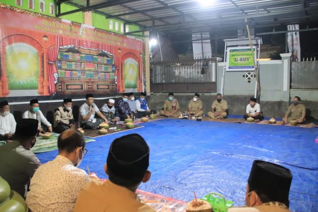 Silaturahmi Ke Desa Mareje, Gubernur NTB Semangati Warga di Tengah Pandemi
