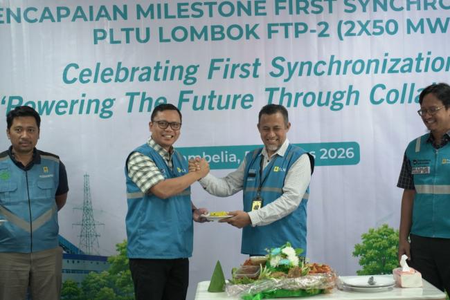PLN UIP Nusra Rayakan Keberhasilan First Synchronization PLTU Lombok dengan Tasyakuran dan Santunan Anak Yatim