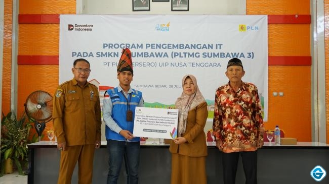 PLN UIP Nusra Perkuat Kompetensi Digital Siswa SMKN 1 Sumbawa Besar
