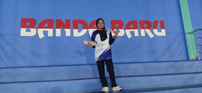 Iffah Hurriyah Persembahkan Medali Perunggu untuk Natuna di Kejurprov PBSI Kepri 2026