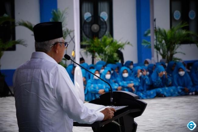 Peringati Hari Santri di MBS Prambanan, Wapres Serukan Santri Wujudkan Indonesia Emas 2045