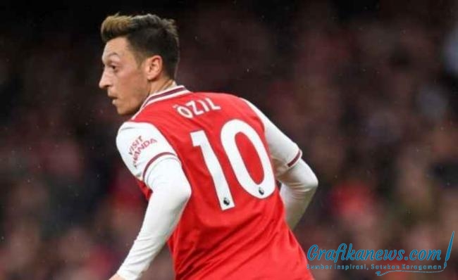 Mesut Ozil Tidak Masuk Dalam Daftar Pemain Liga Eropa