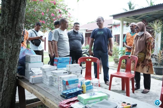 Asisten Pemerintahan dan Kesejahteraan Rakyat Salurkan Bantuan di 2 Kecamatan Yang Terdampak Banjir