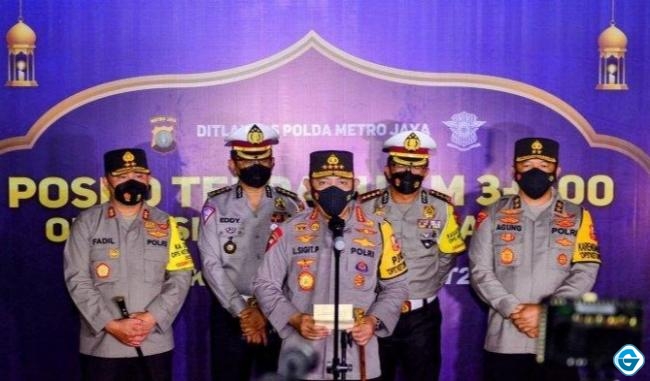 Kapolri Pantau Pemberlakuan Sistem One Way Untuk Mengurai Kepadatan Arus Balik 