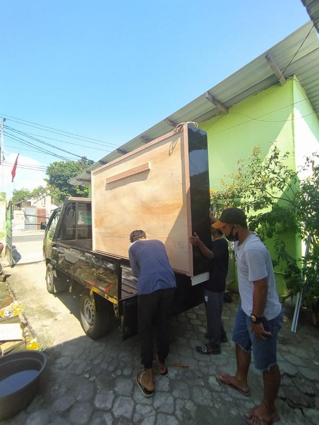 "SEMETON EXPRESS" Memudahkan Mengorder Makanan dan Pengiriman Barang Se-Pulau Lombok