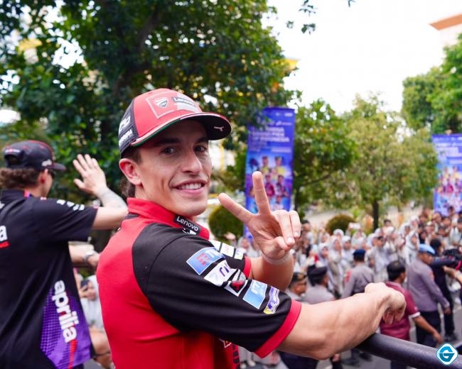 Parade Pembalap MotoGP Guncang Mataram, Marc Marquez Sapa Warga NTB
