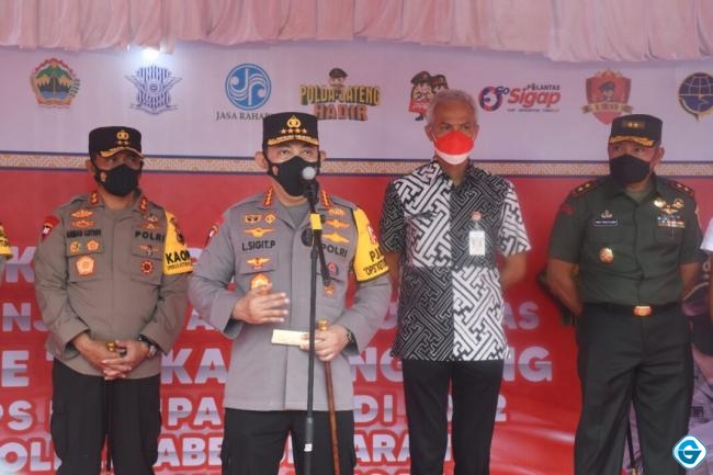 Pangdam IV/Diponegoro Bersama Kapolda Jateng Dampingi Kapolri Pantau Arus Mudik Lebaran 