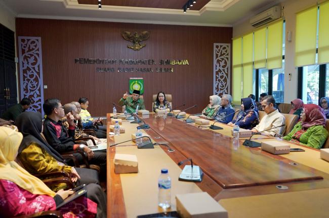 55 Motif Tenun Kre Alang Sumbawa Resmi Dicatat Sebagai Kekayaan Intelektual Komunal