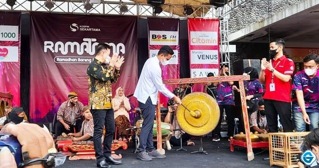 Bupati Kendal Buka Bazar UMKM Ramadhan Bareng Kospin Sekartama Weleri