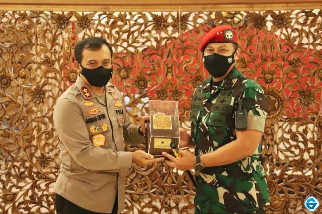 Dikunjungi Danjen Kopassus, Kapolda : Sinergitas TNI-Polri di Jateng Sangat Baik