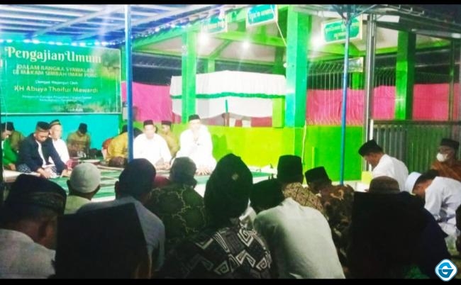 Masyarakat Desa Sidomukti, Menggelar Tradisi Syawalan Di Makam Simbah Kyai Imam Puro