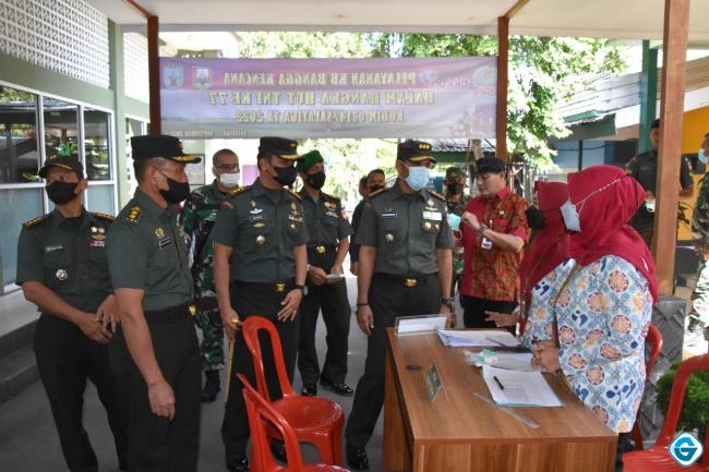 Sambut HUT TNI Ke-77,  Danrem 073/MKT Kunjungi Peserta KB Kes Yang Digelar  RS Tk. IV dr. Asmir Salatiga