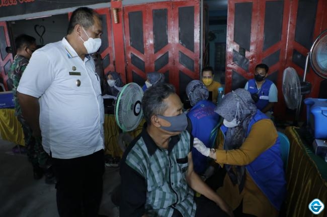 Wabup  Asahan Tinjau Pelaksanaan Vaksinasi yang di Gelar Karang Taruna Kecamatan Simpang Empat