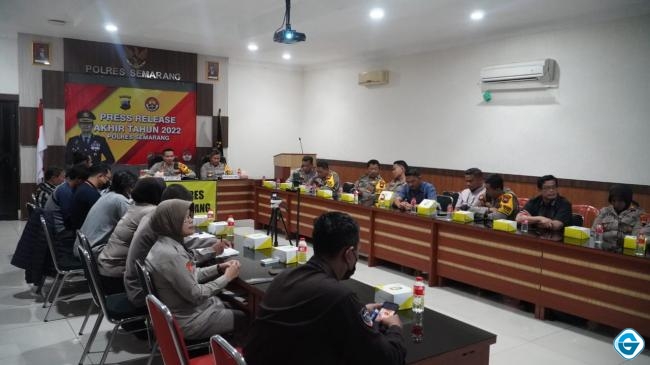 Tutup akhir tahun 2022, Polres Semarang gelar Konferensi Pers akhir tahun. 
