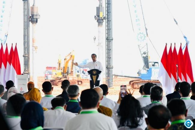 Presiden; Keberadaan Industri Raksasa Di KITB, Nantinya Bisa Buka Lapangan Kerja Besar dan Dongkrak Pendapatan Negara