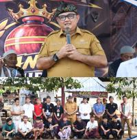 Lestarikan Budaya Lokal, Wabup Kusmalahadi Buka Turnamen Gasing Gangga Cup I